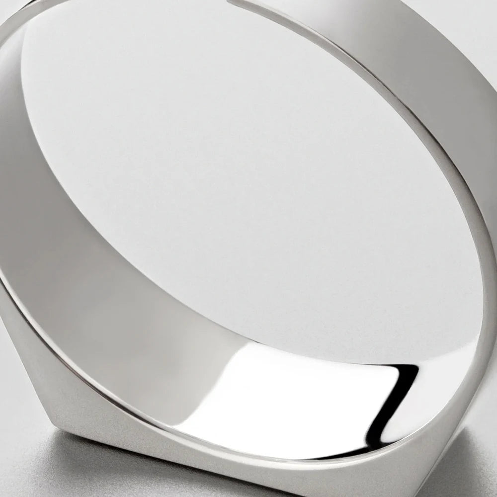 eManco Classic Men's Gold-Plated Stainless Steel Ring – Timeless & Stylish