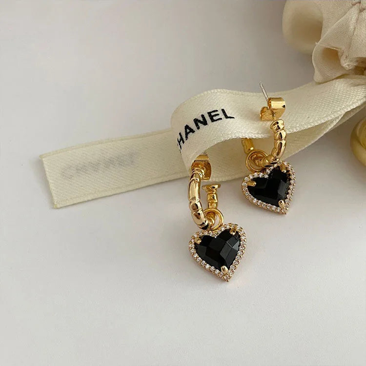 Black LOVE Heart Zircon Drop Earrings – Romantic & Elegant Statement Jewelry