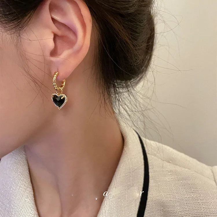 Black LOVE Heart Zircon Drop Earrings – Romantic & Elegant Statement Jewelry
