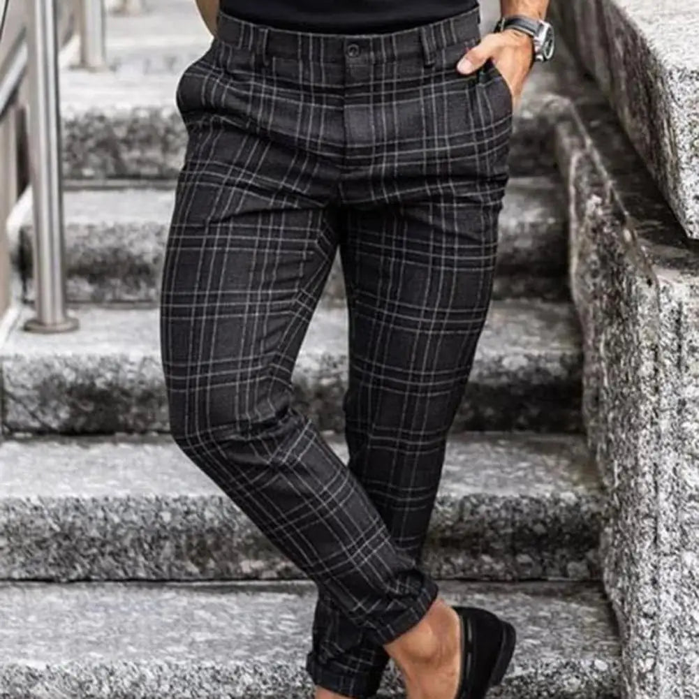 Checkered Pattern Men's Trousers – Vintage Plaid Straight-Leg Pants for Business & Casual  Wear