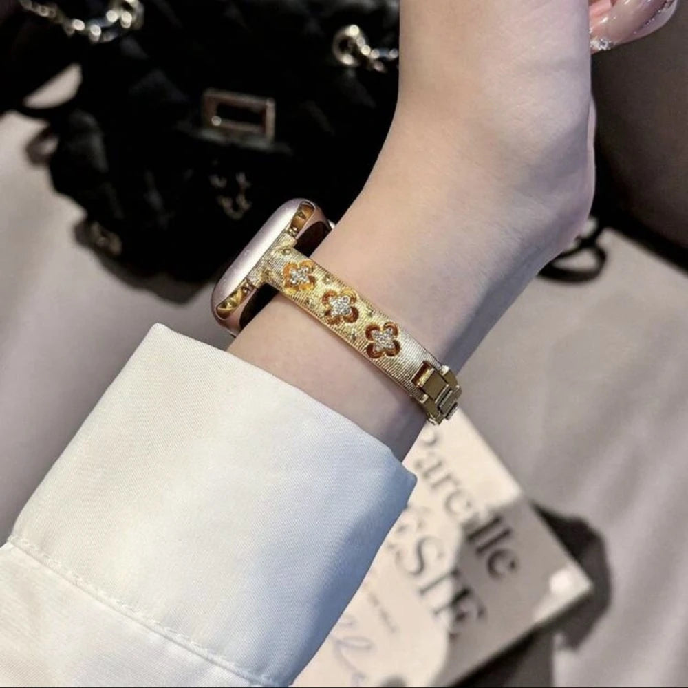 Bling Gold Stainless Steel Bracelet Band – For Apple Watch Series 8/7/6/10/9 (38–45mm)