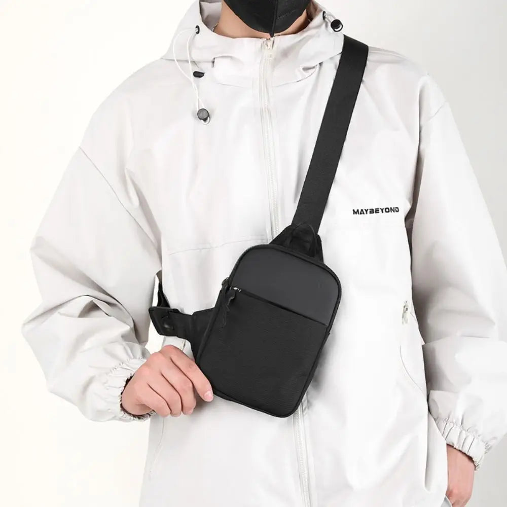 Men’s Fashion Chest Bag – Compact & Stylish Crossbody for Everyday Use