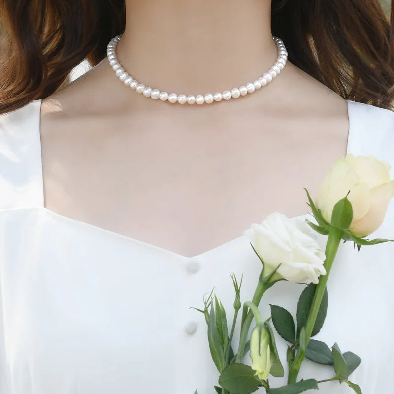 Cool Artificial White Pearl Necklace – Stylish Unisex Beaded Choker