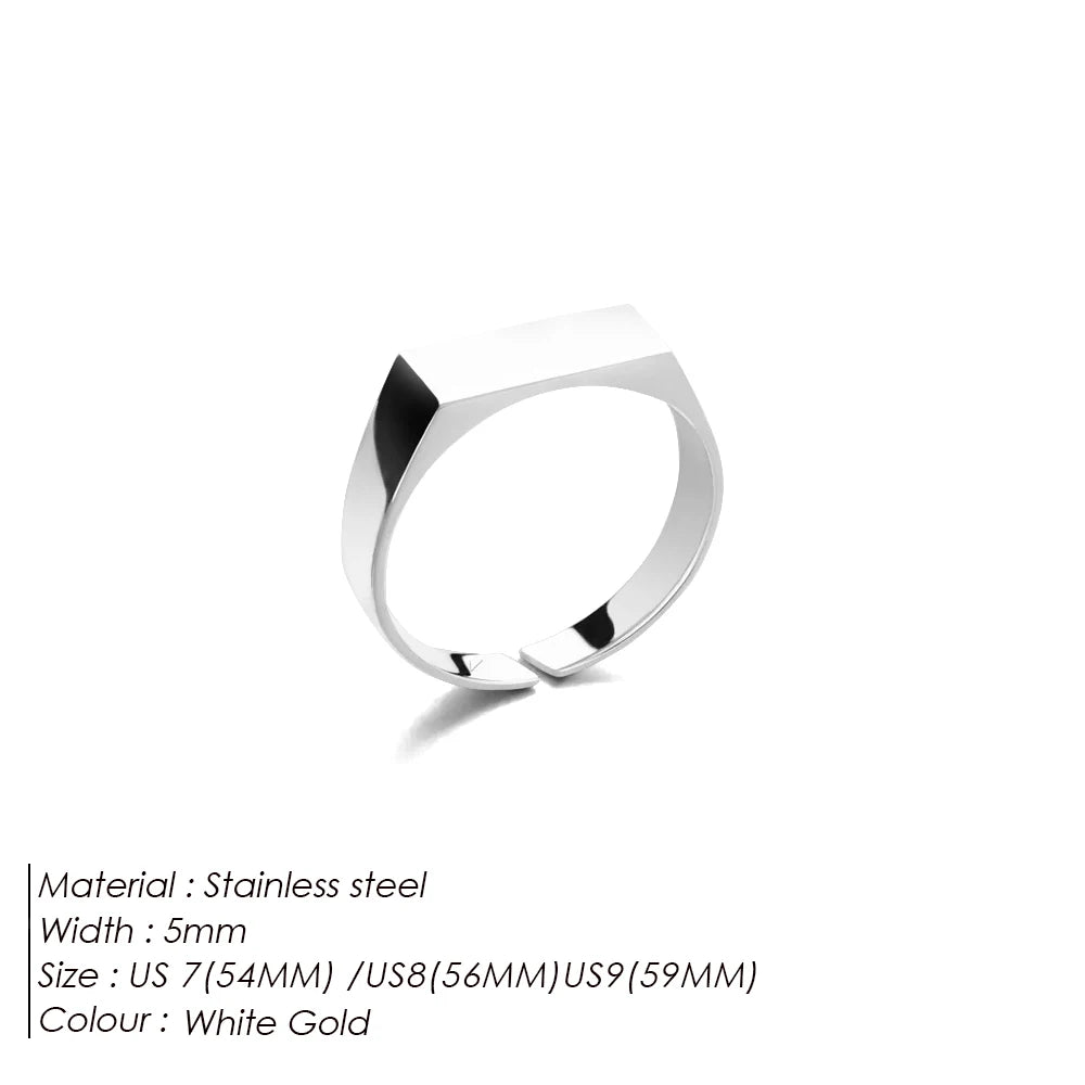 eManco Classic Men's Gold-Plated Stainless Steel Ring – Timeless & Stylish
